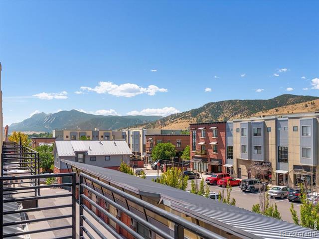 4555 13th Street Unit: E