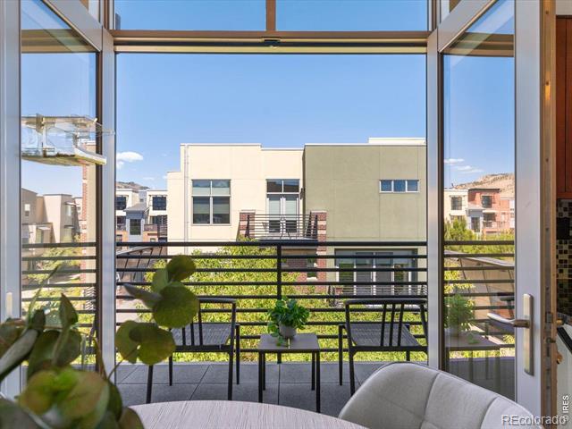 4555 13th Street Unit: E
