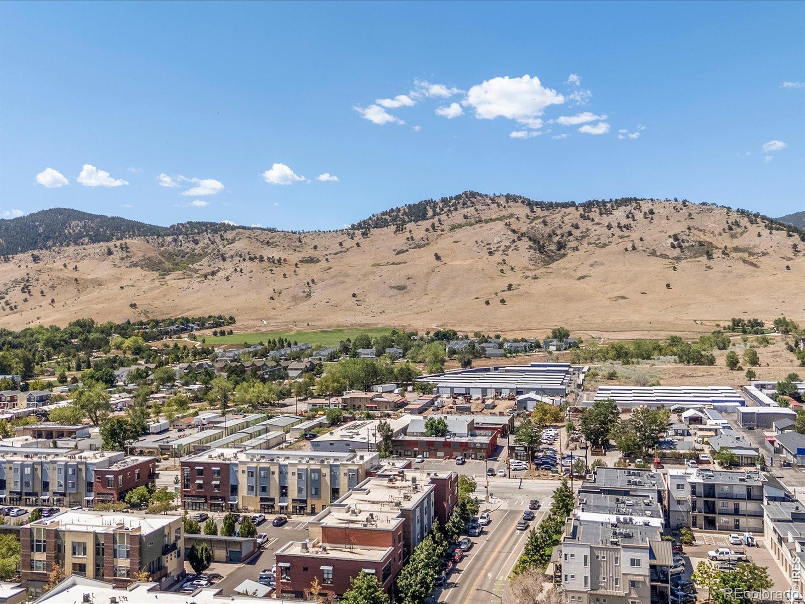 4555 13th Street Unit: E
