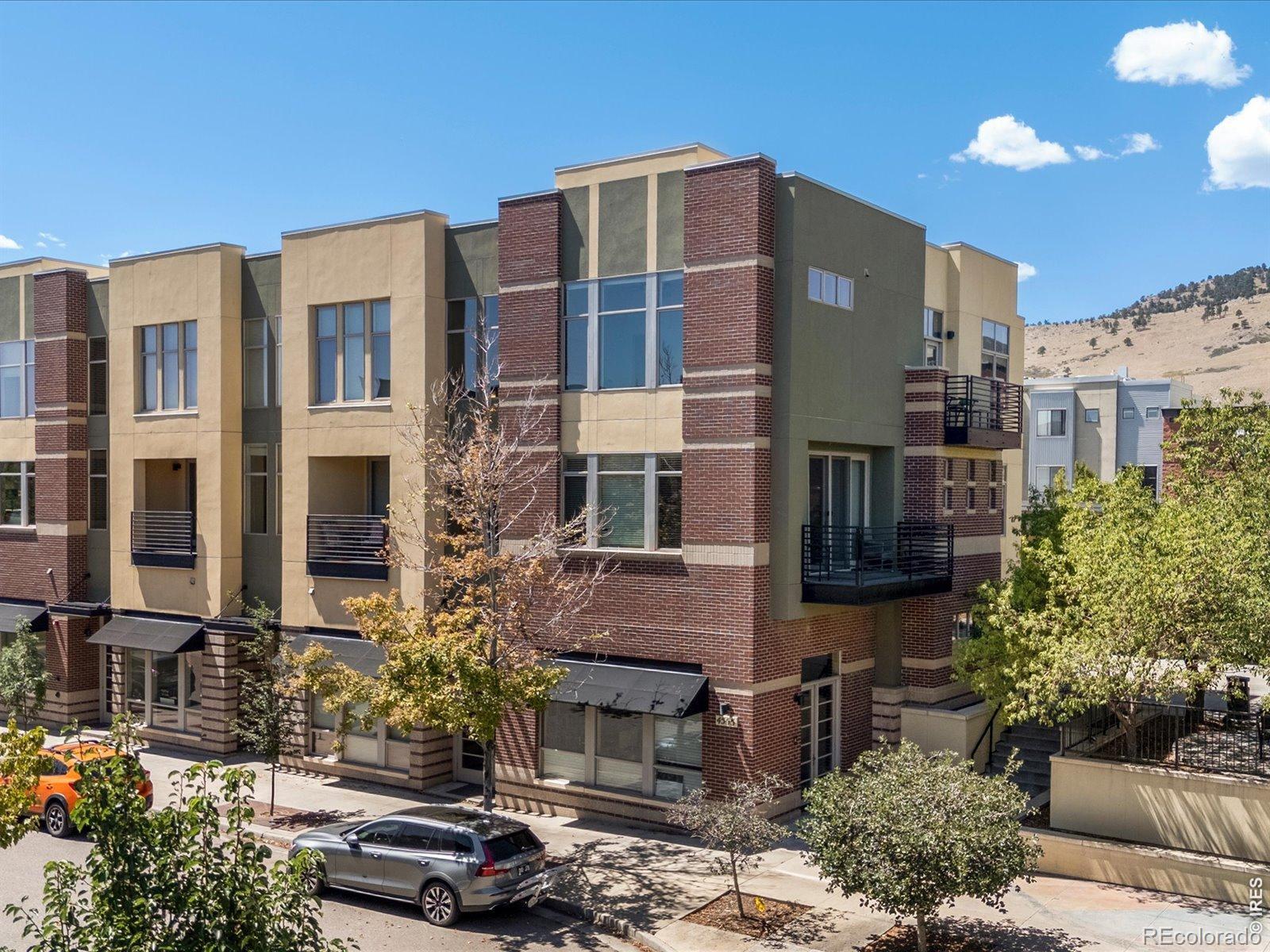 4555 13th Street Unit: E