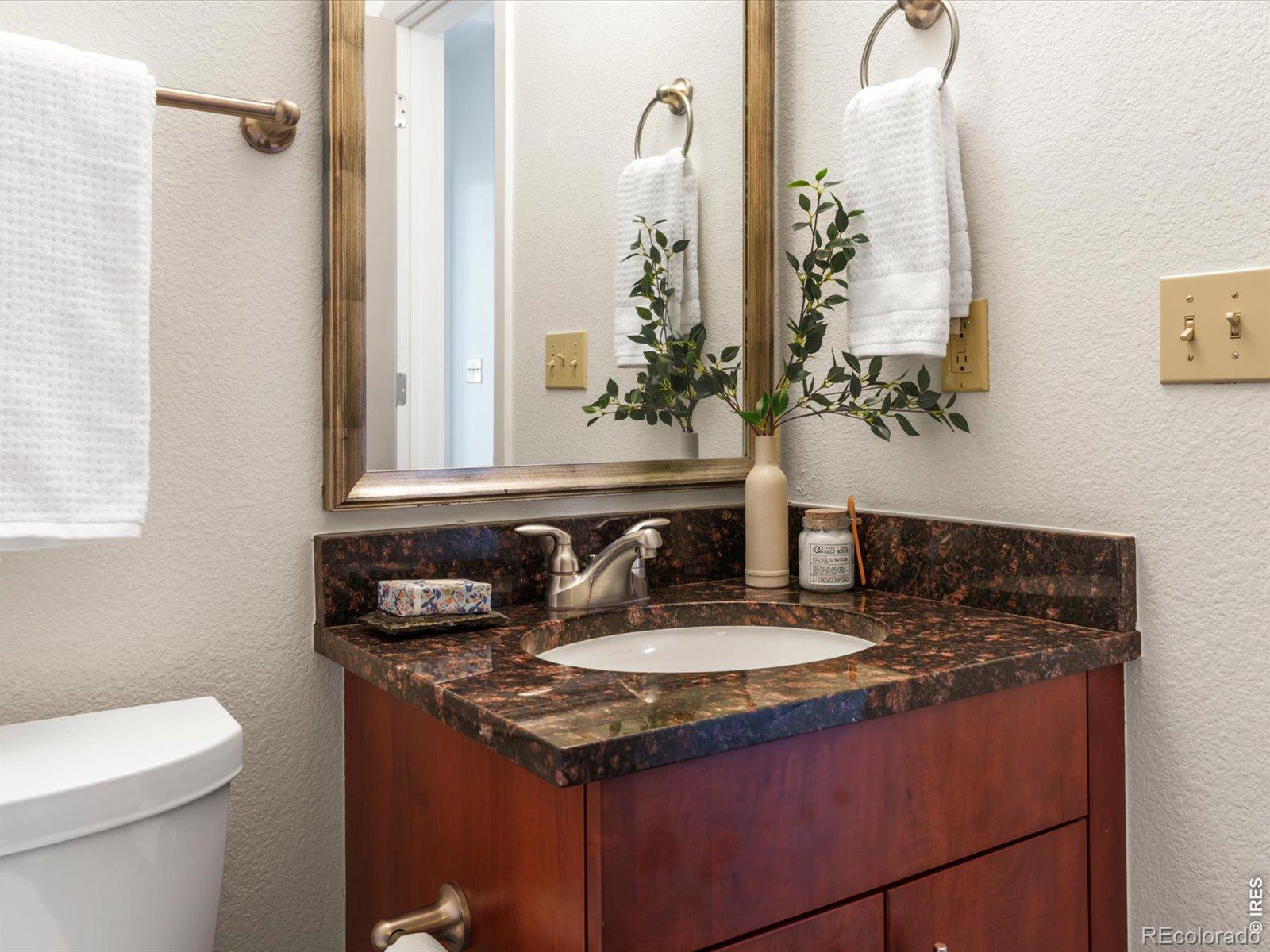 4555 13th Street Unit: E
