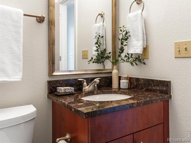4555 13th Street Unit: E