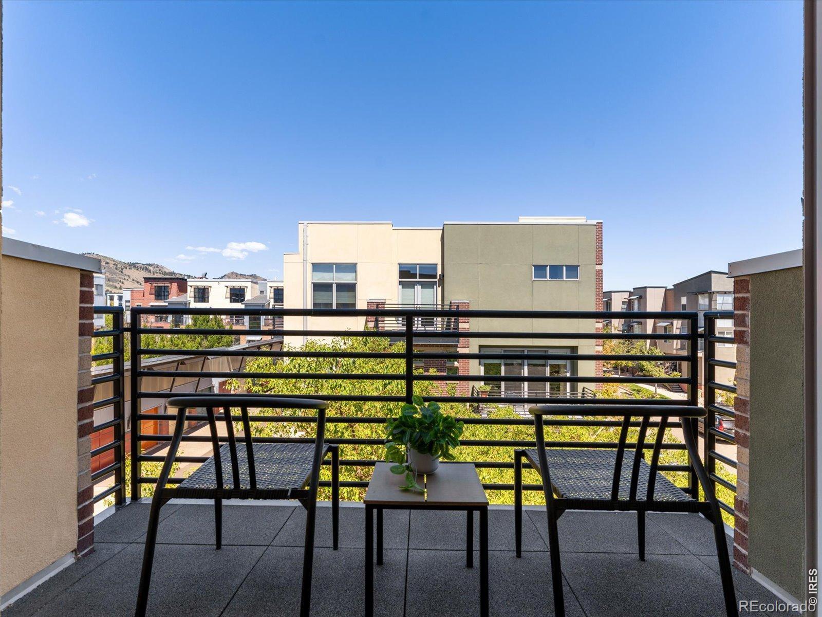 4555 13th Street Unit: E