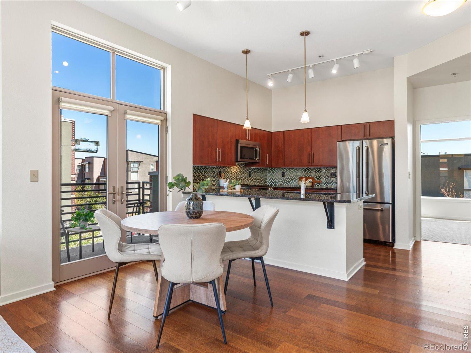 4555 13th Street Unit: E