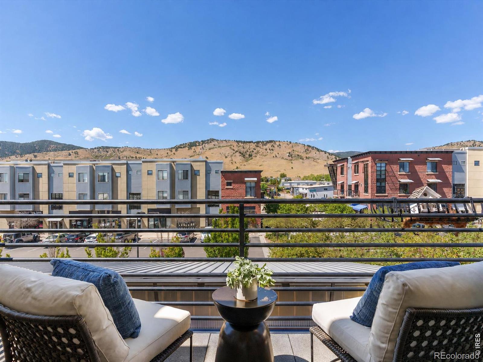 4555 13th Street Unit: E