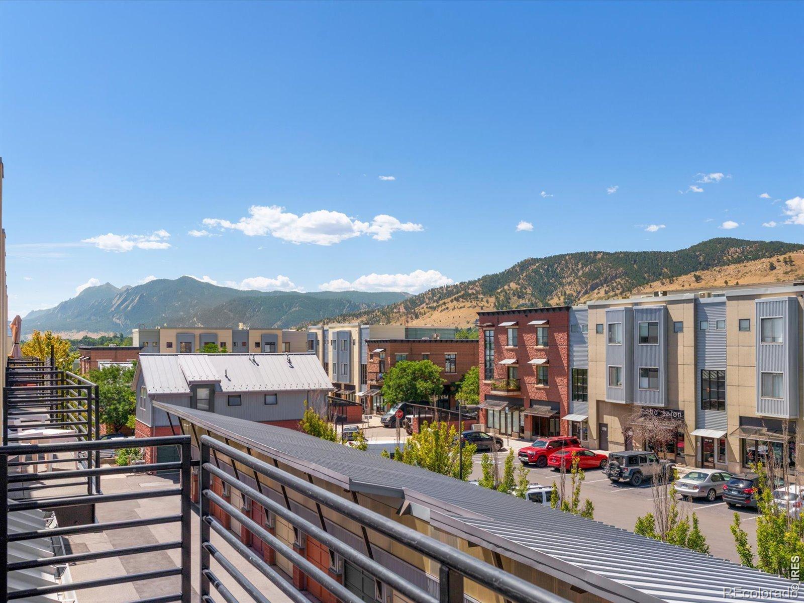 4555 13th Street Unit: E