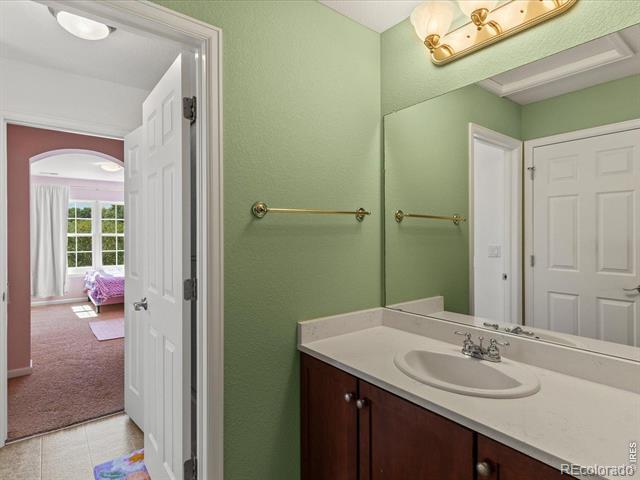2215 Creekside Drive