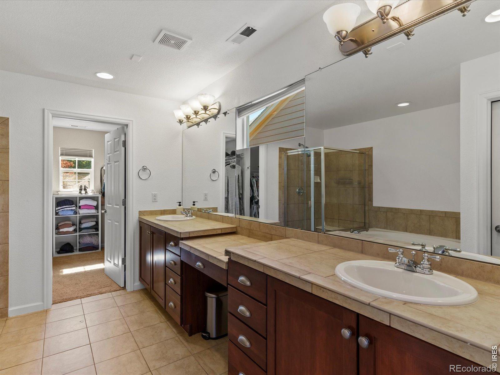 2215 Creekside Drive