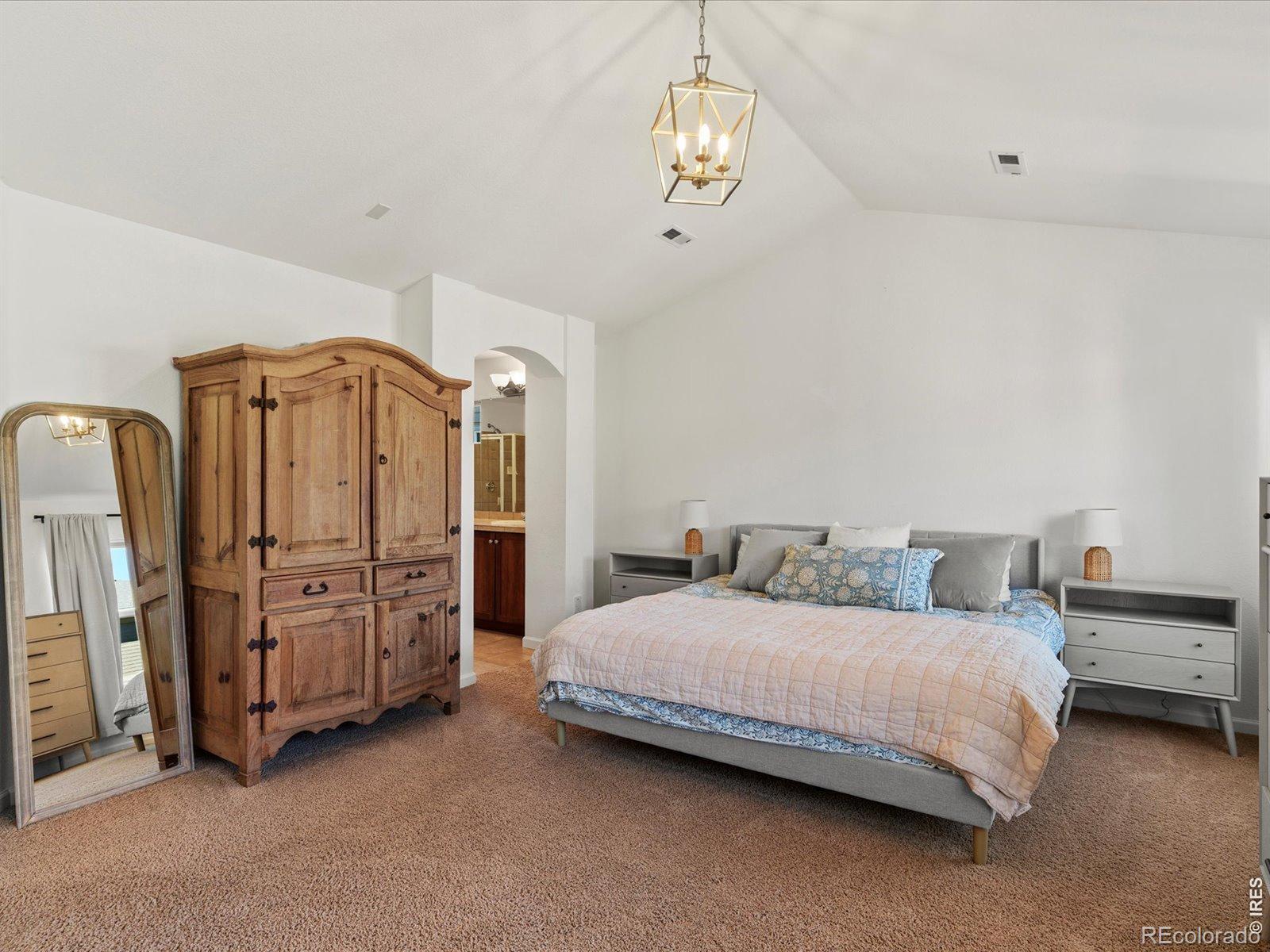 2215 Creekside Drive