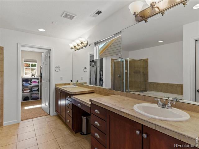 2215 Creekside Drive