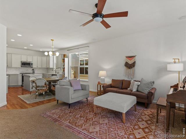2215 Creekside Drive