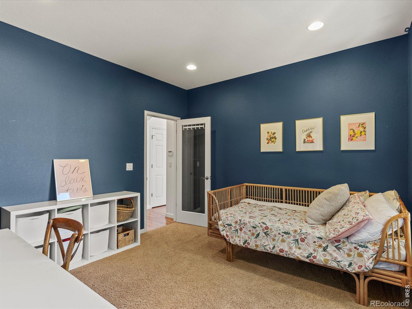 2215 Creekside Drive