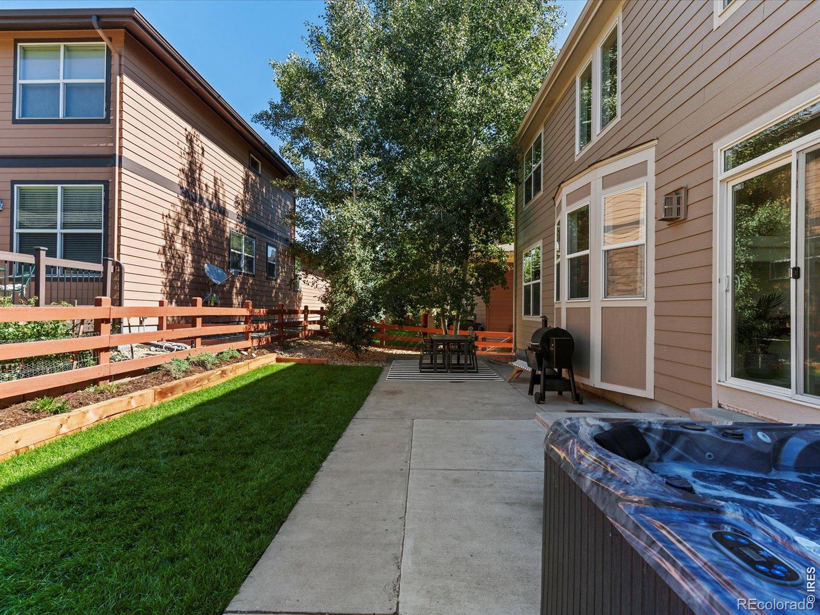 2215 Creekside Drive
