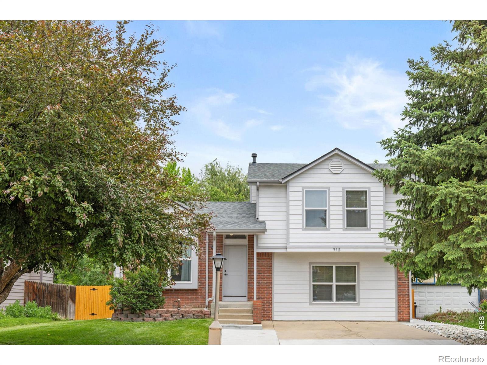 712 Cameron Lane