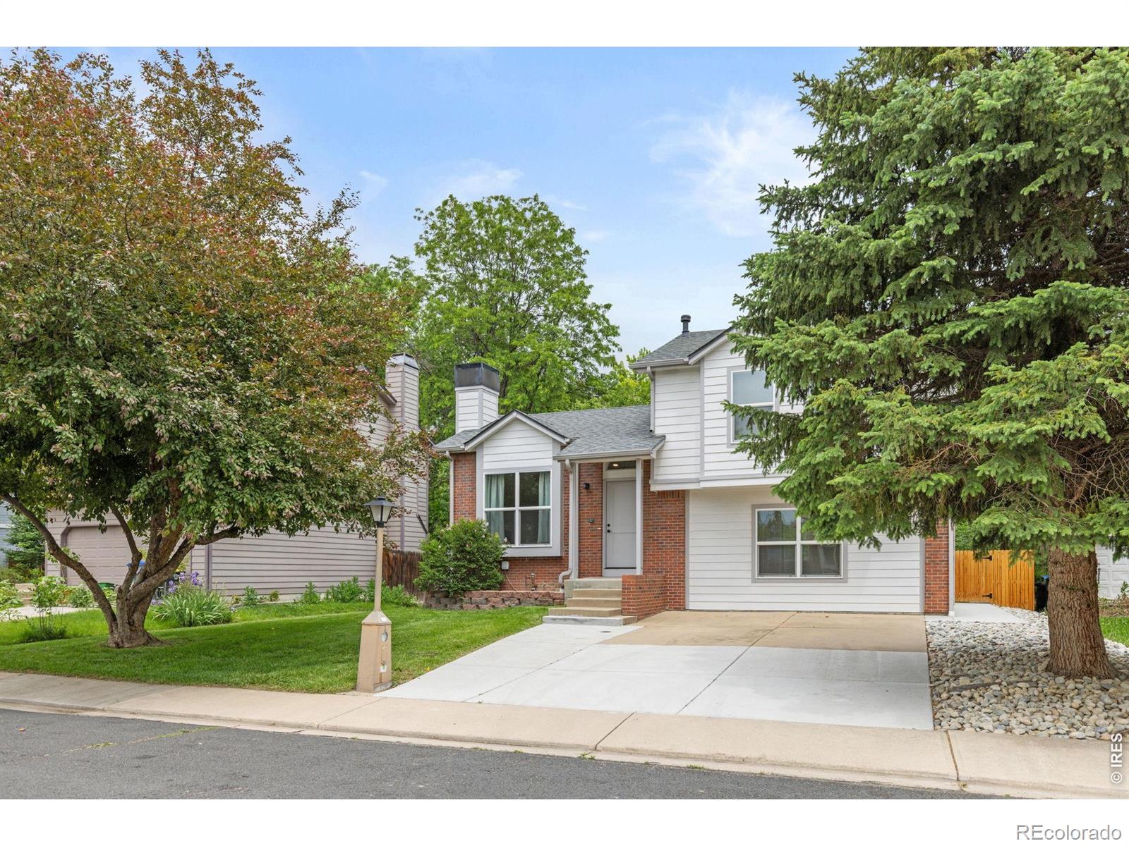 712 Cameron Lane