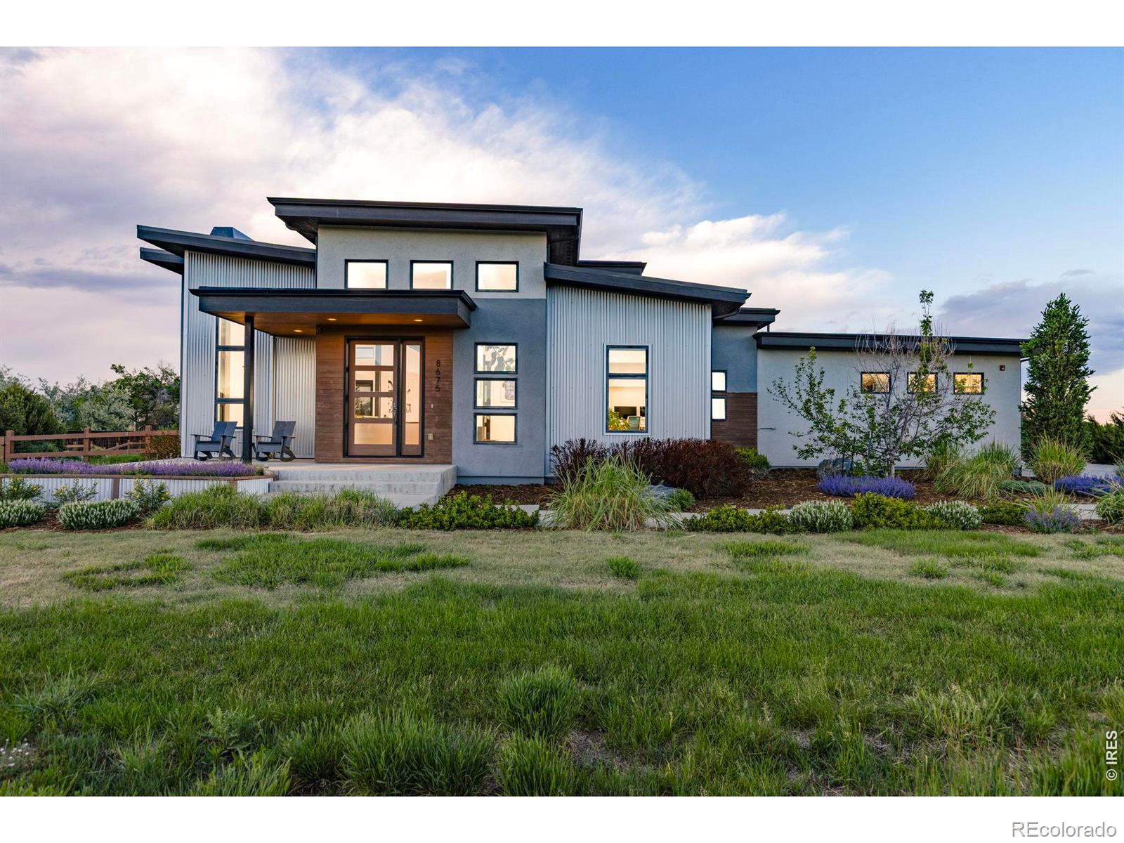 8675 Summerlin Place