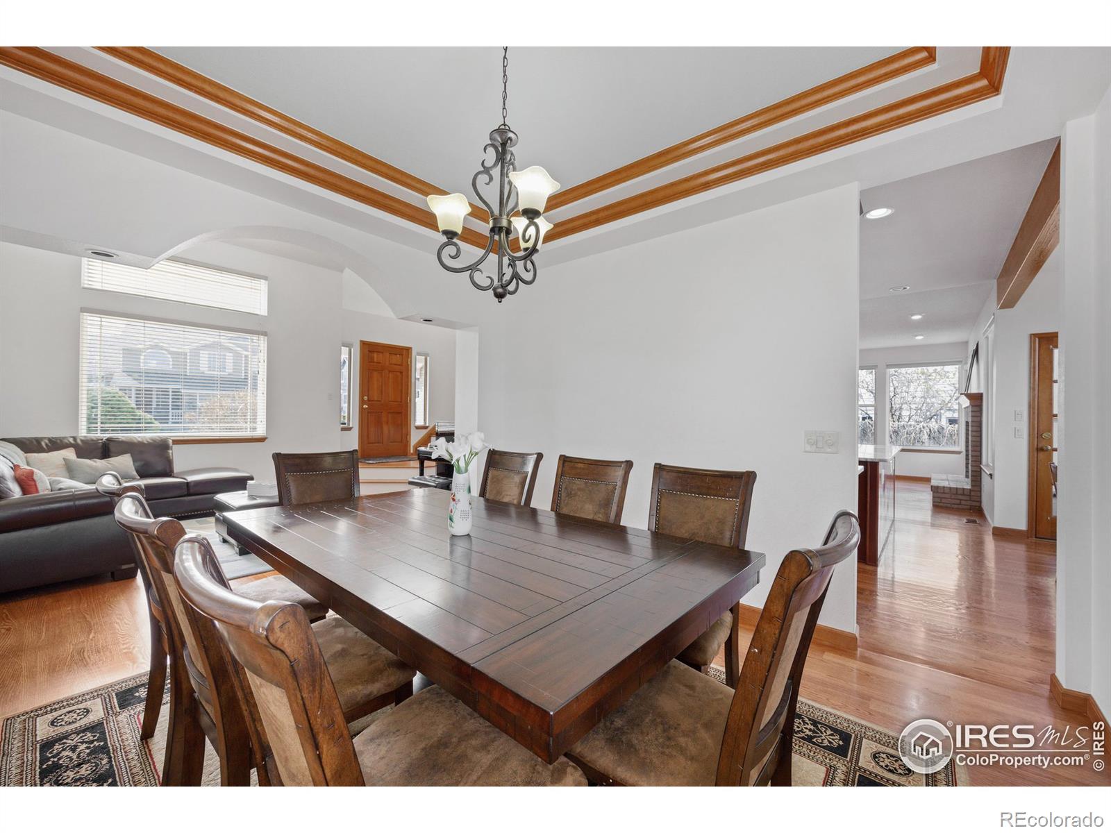 830 W Mulberry Street