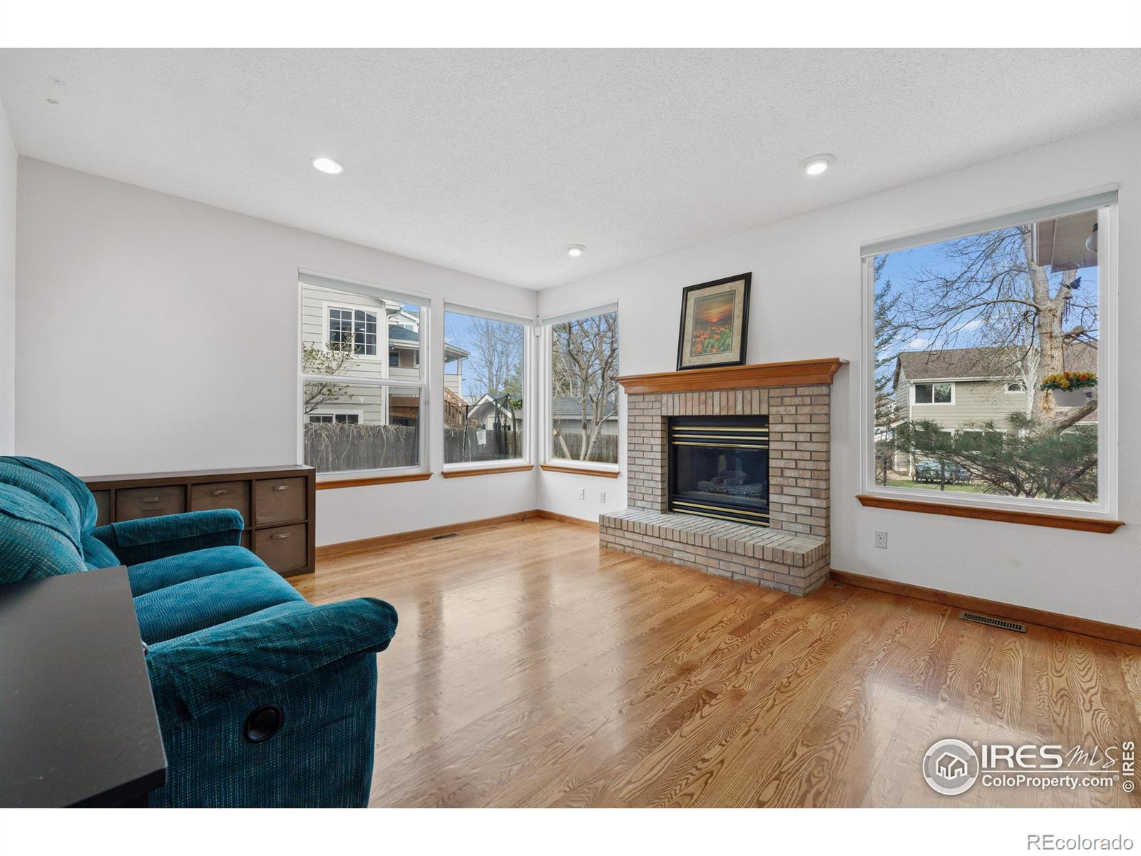 830 W Mulberry Street