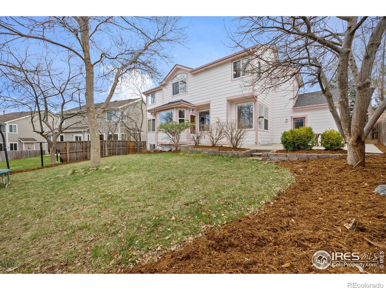 830 W Mulberry Street