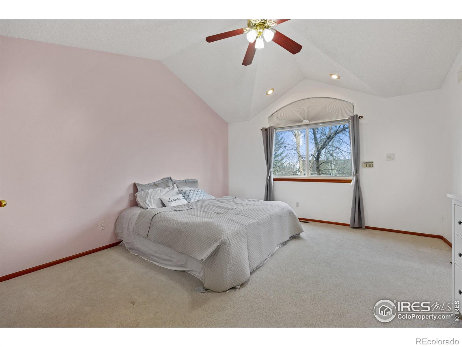 830 W Mulberry Street