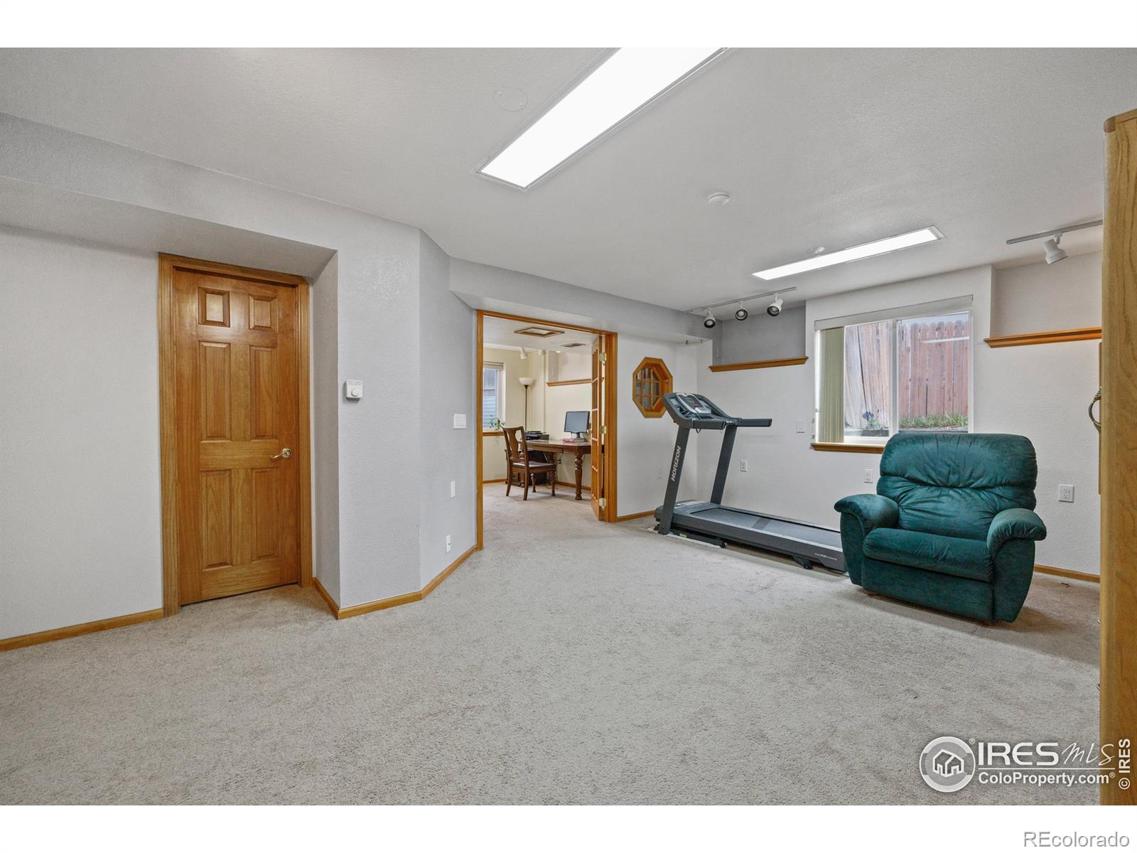 830 W Mulberry Street