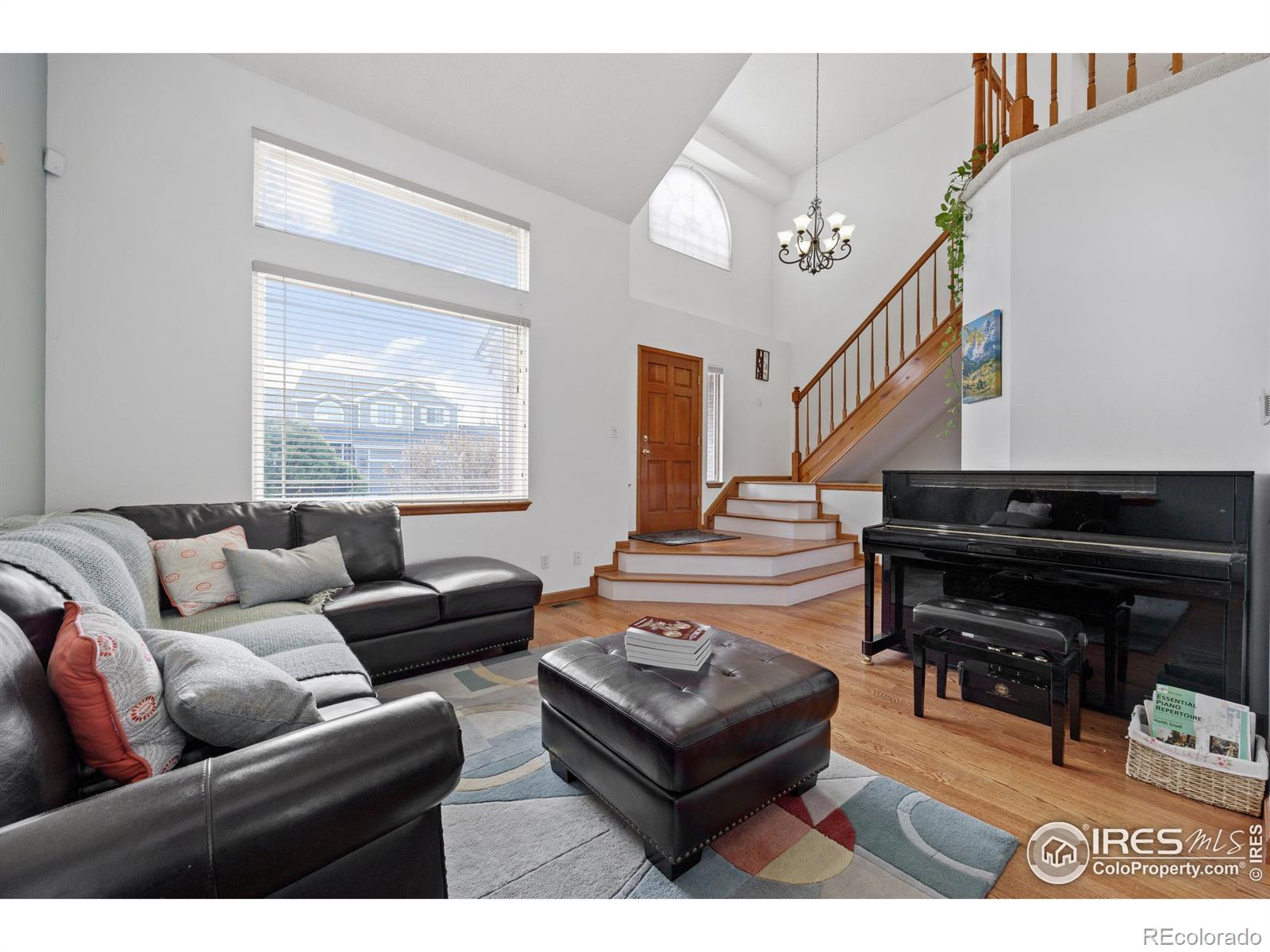 830 W Mulberry Street