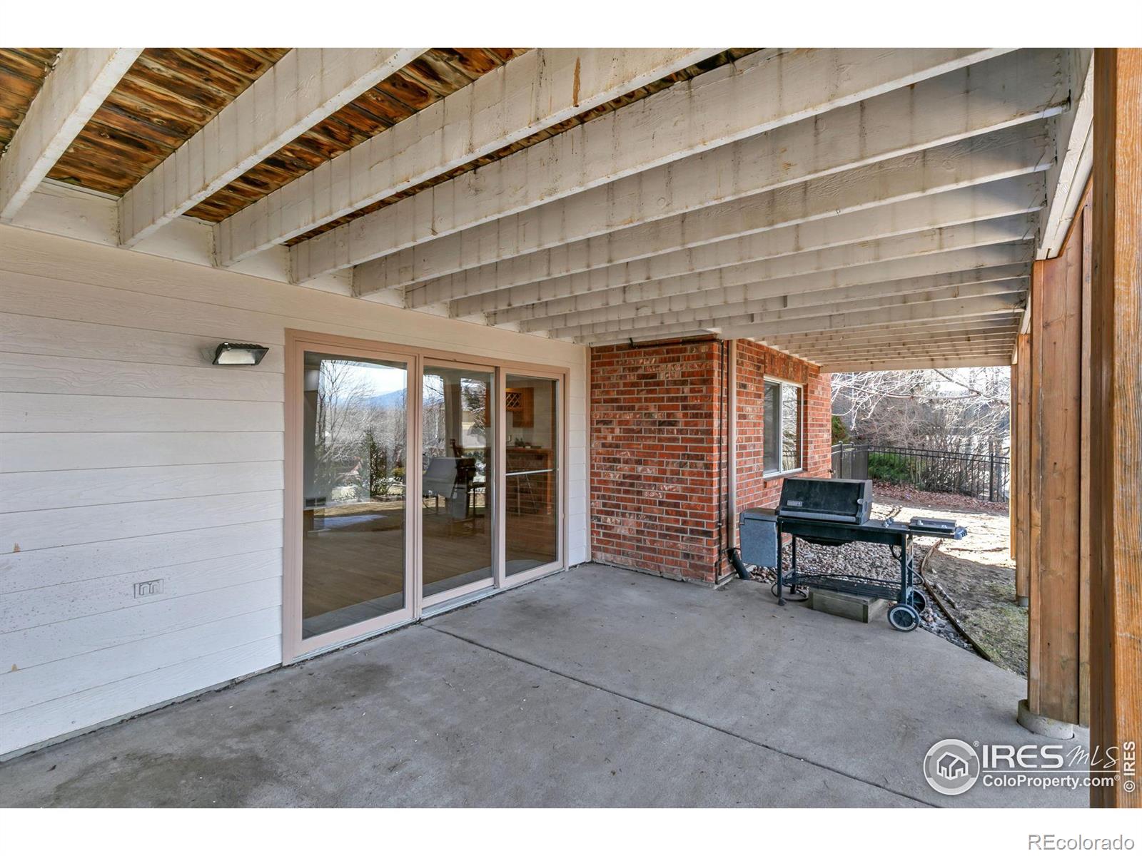 585 Saint Andrews Lane