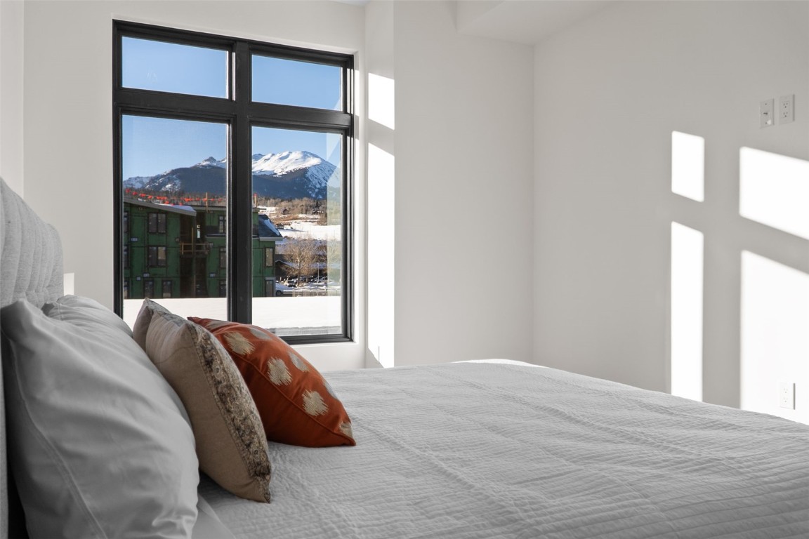 740 Blue River PARKWAY D22