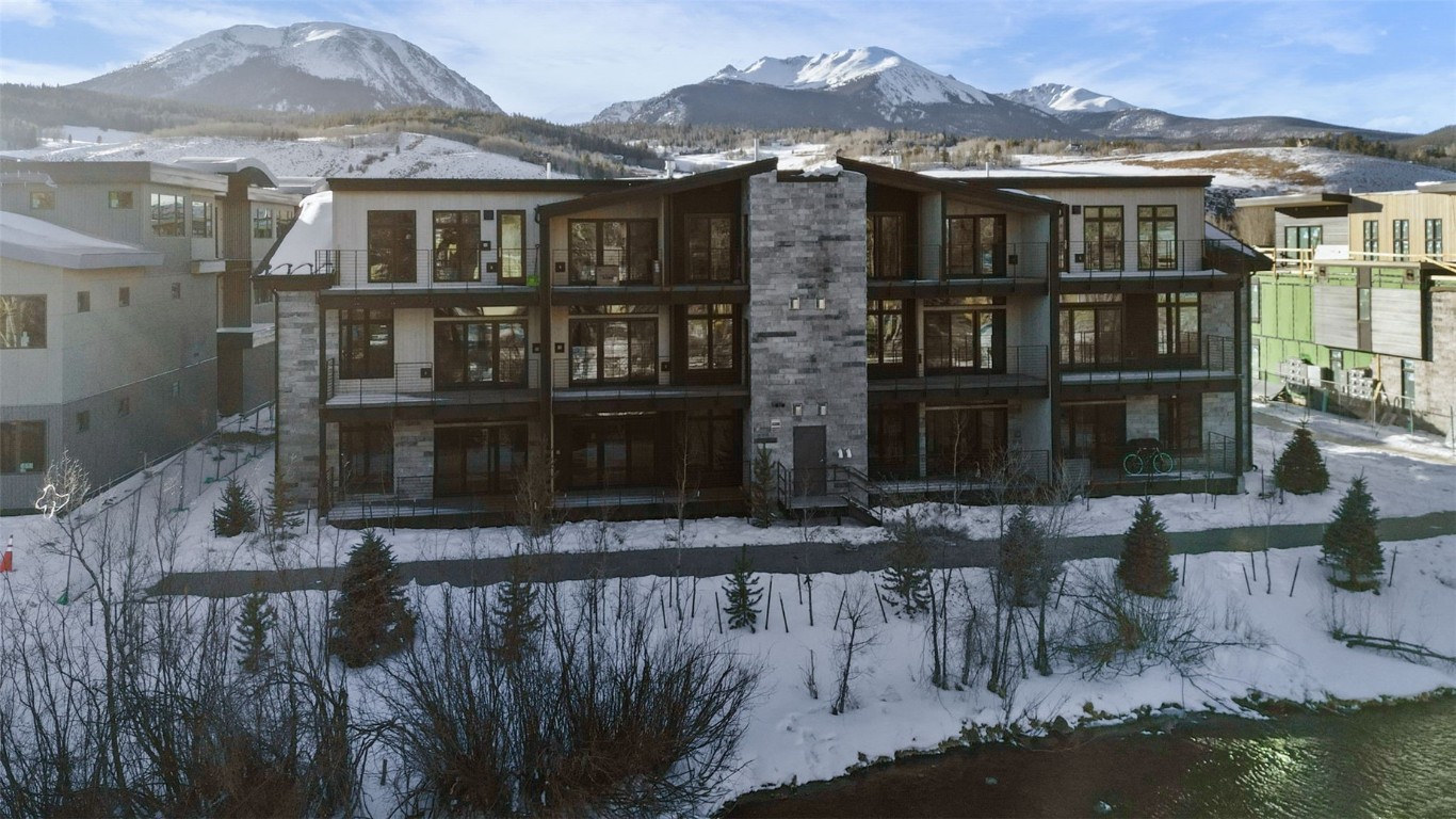 740 Blue River PARKWAY D22