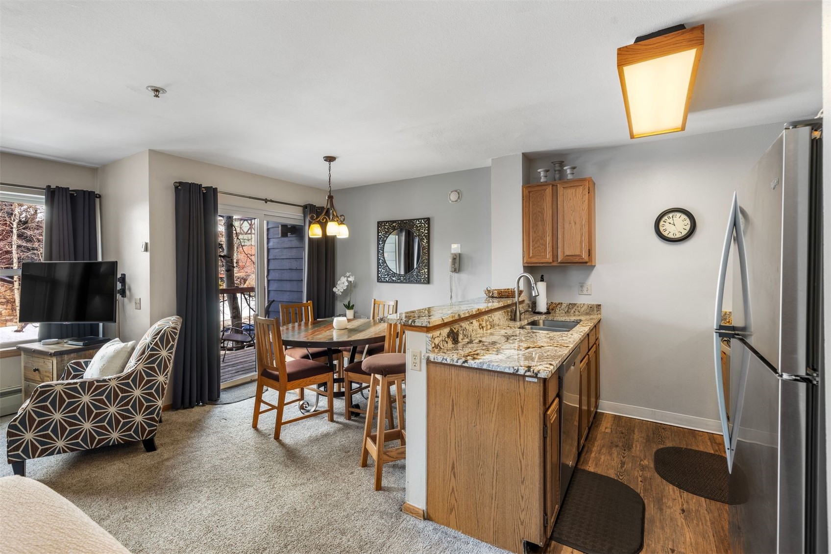 100 S Park AVENUE W209