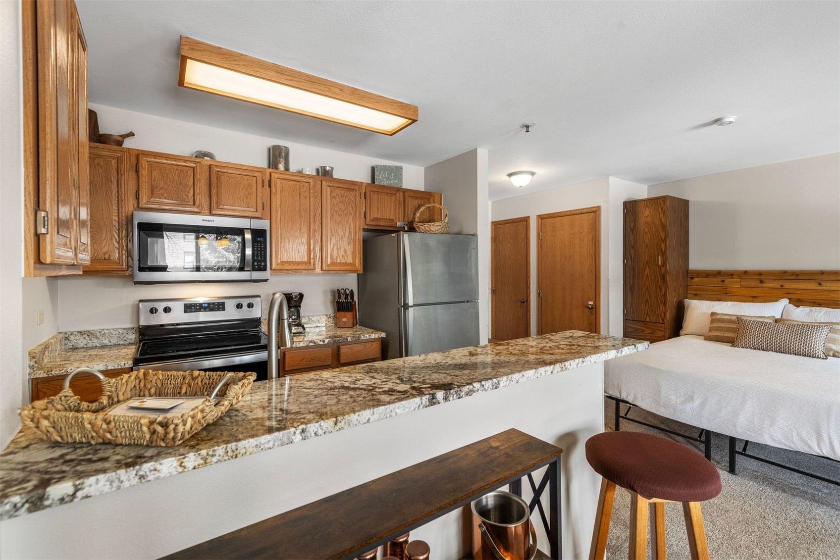 100 S Park AVENUE W209