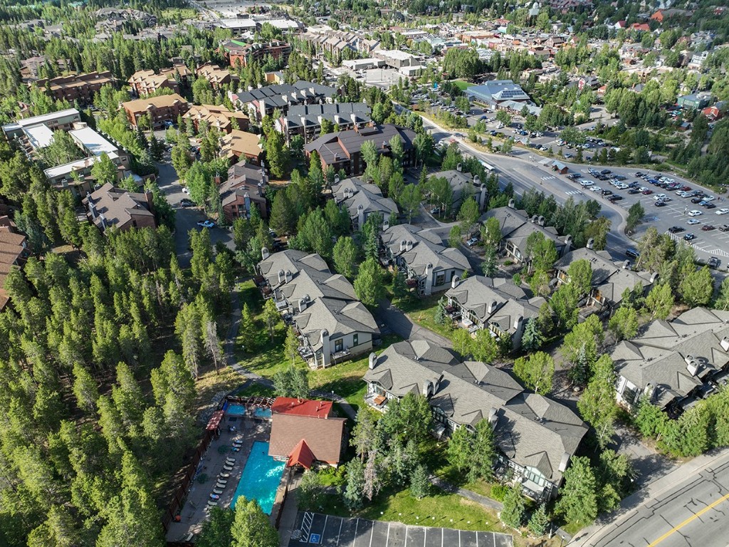 325 Four Oclock ROAD A103