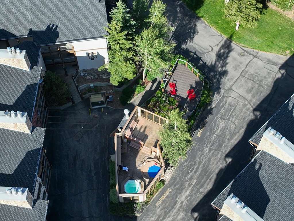 325 Four Oclock ROAD A103