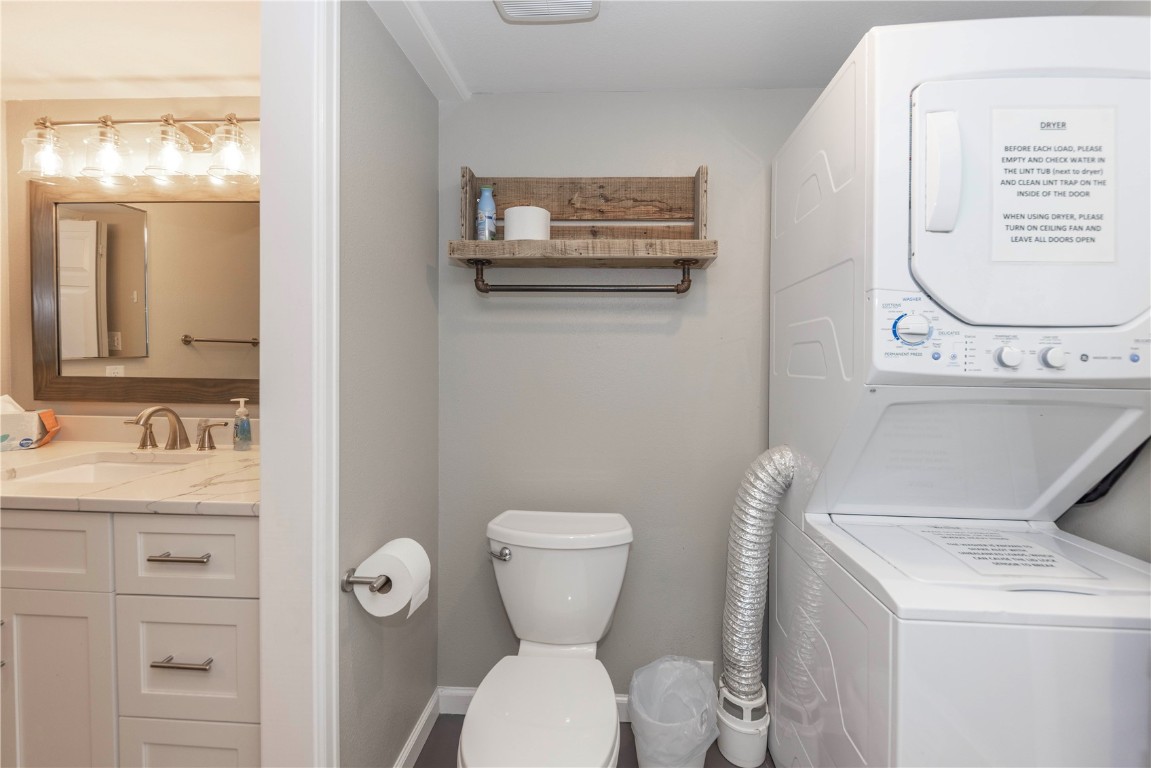 325 Four Oclock ROAD A103