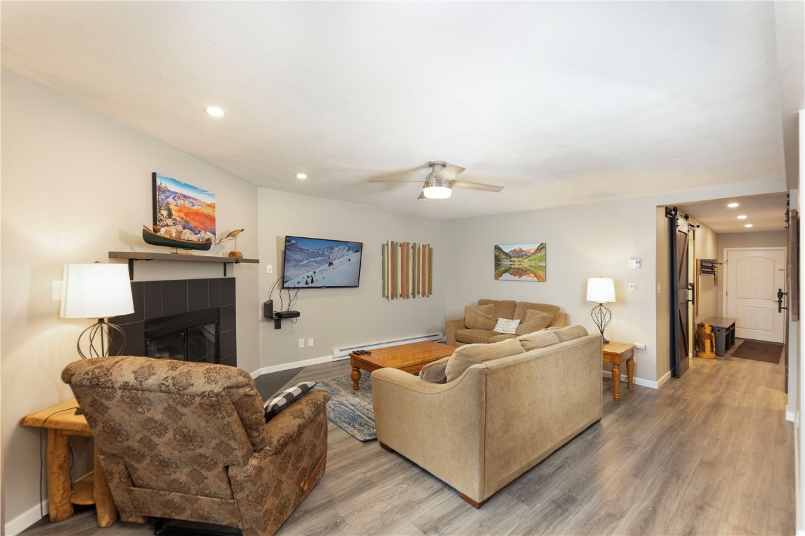 325 Four Oclock ROAD A103