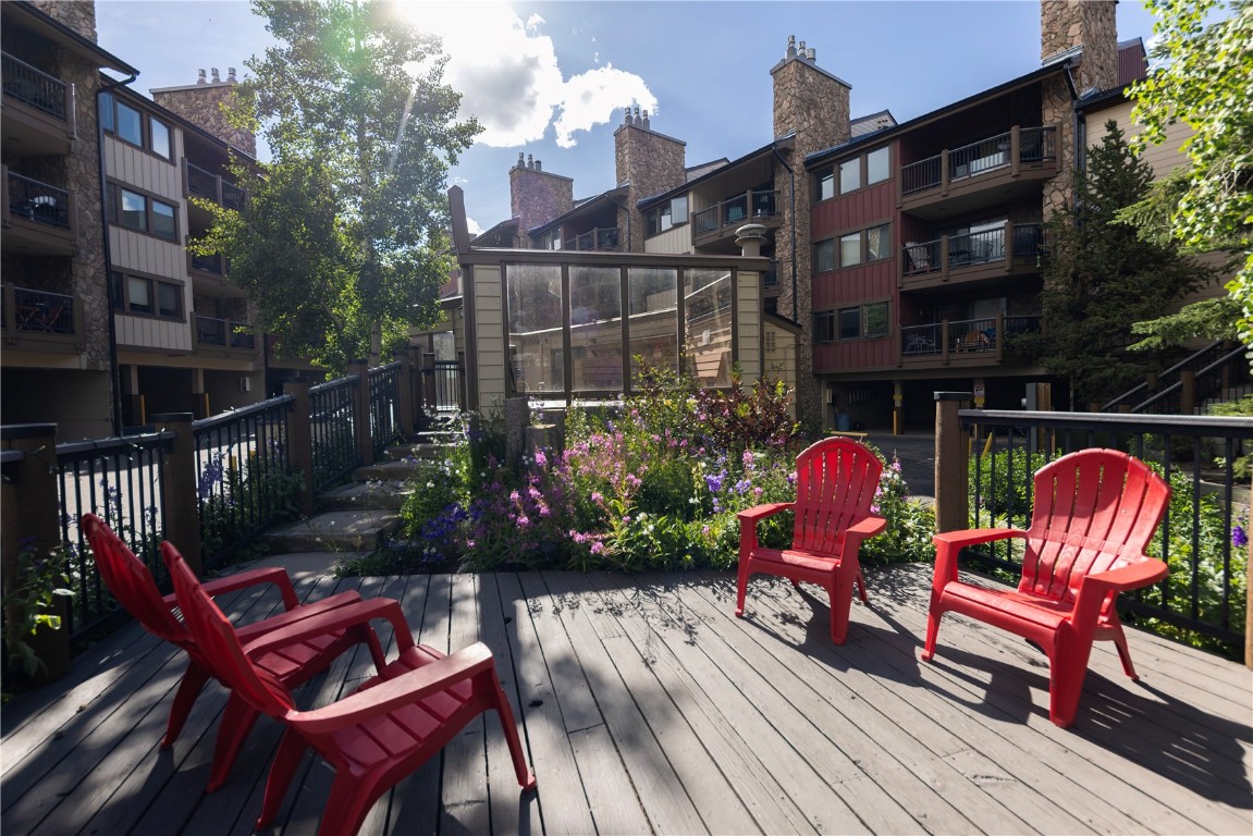 325 Four Oclock ROAD A103