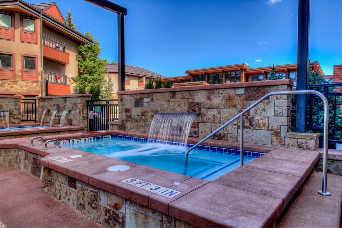 535 S Park AVENUE 215