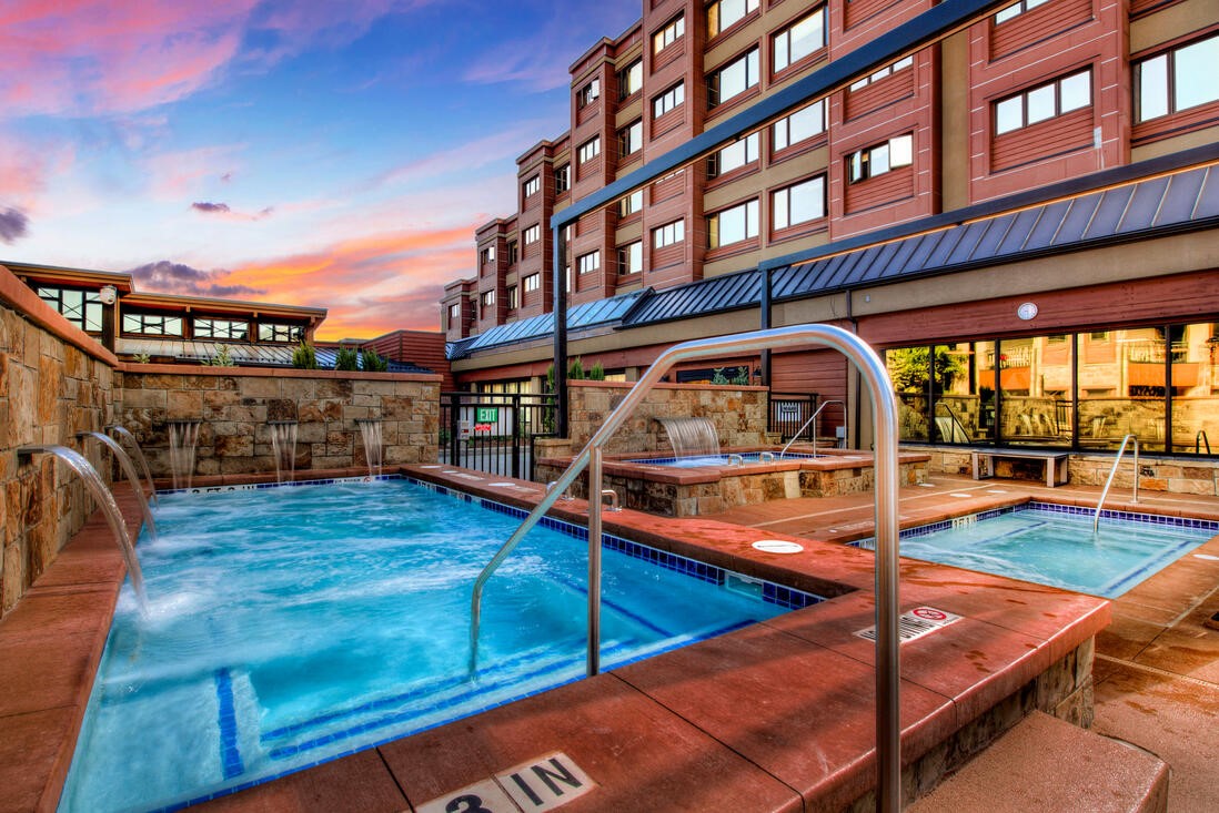 535 S Park AVENUE 215