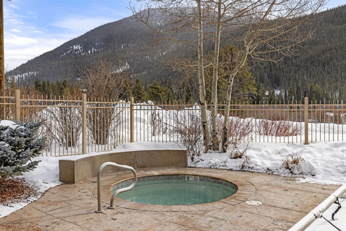 20 Hunki Dori COURT 2294