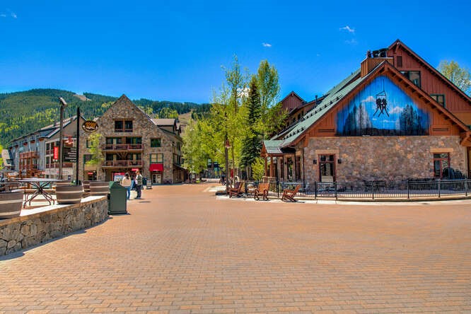 100 Dercum SQUARE 8363