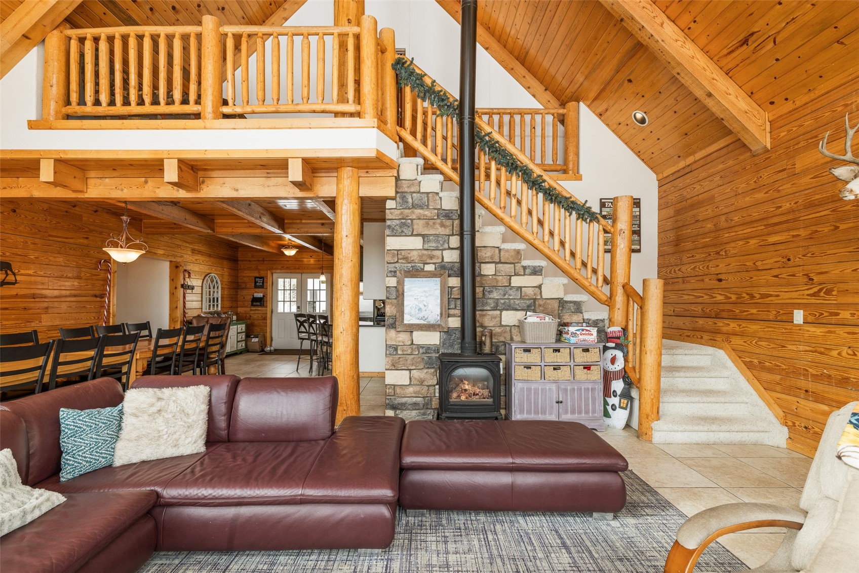 596 Aspen DRIVE