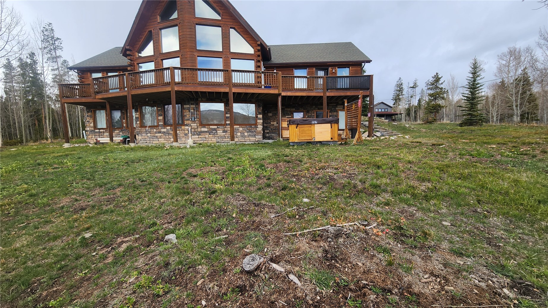 596 Aspen DRIVE