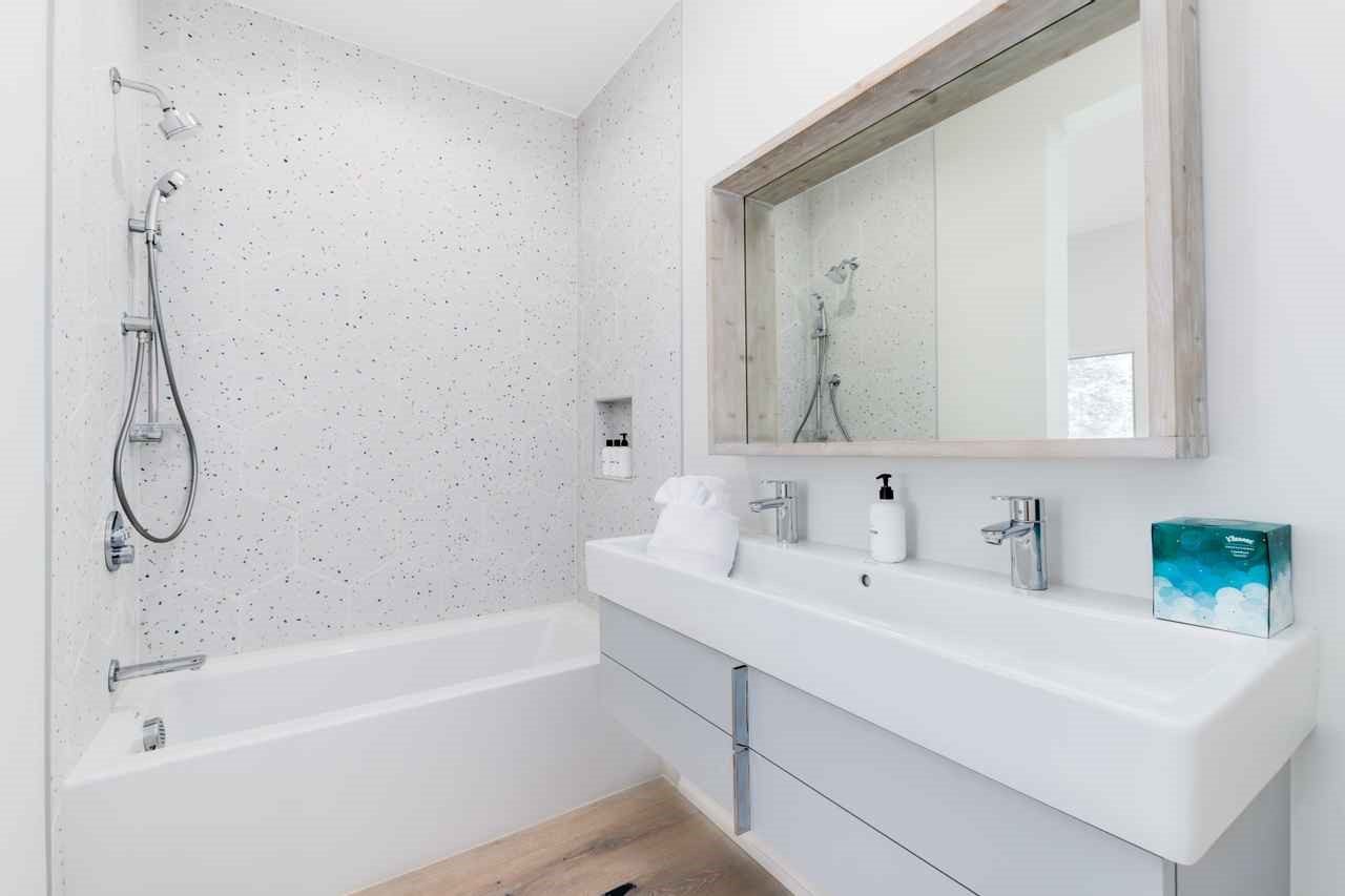 26 North Woods LANE 1