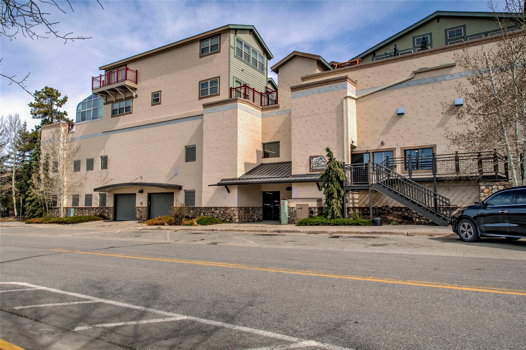 135 Main STREET 218