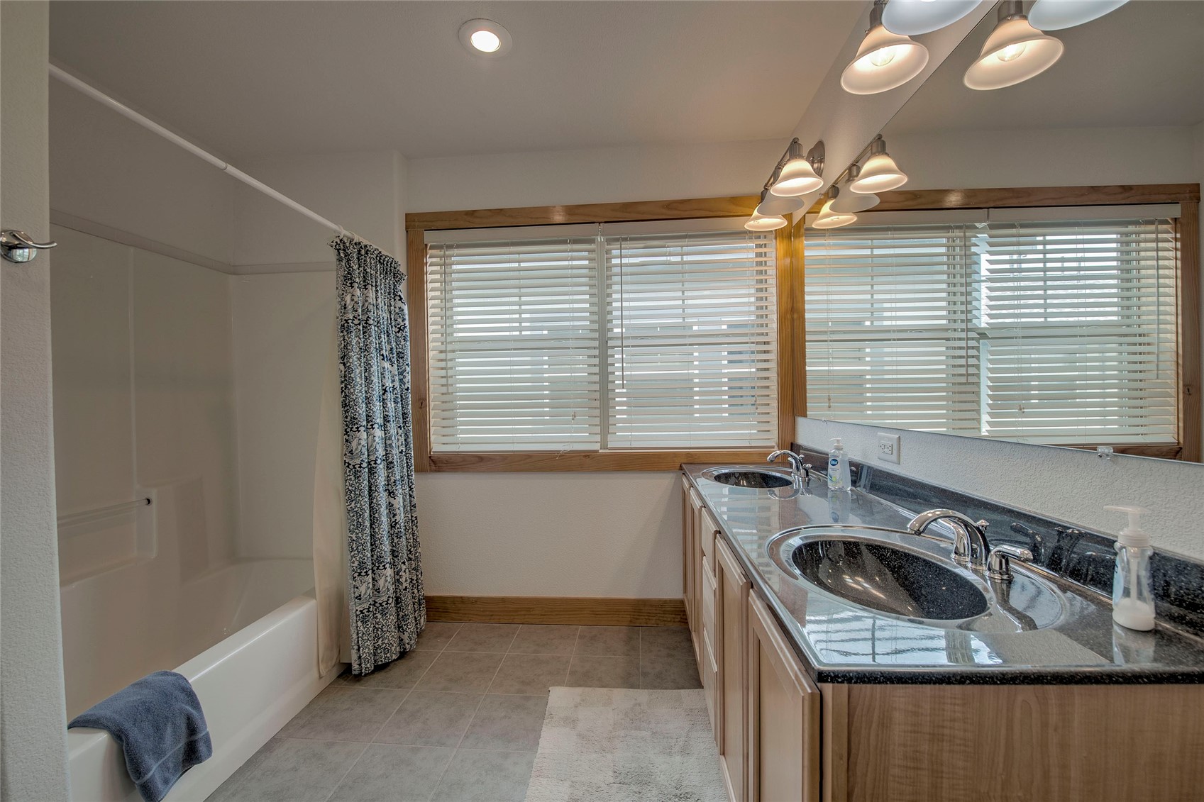 135 Main STREET 218