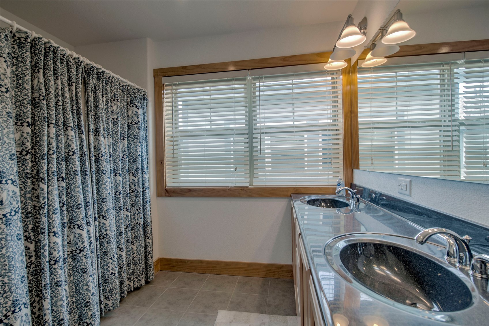 135 Main STREET 218