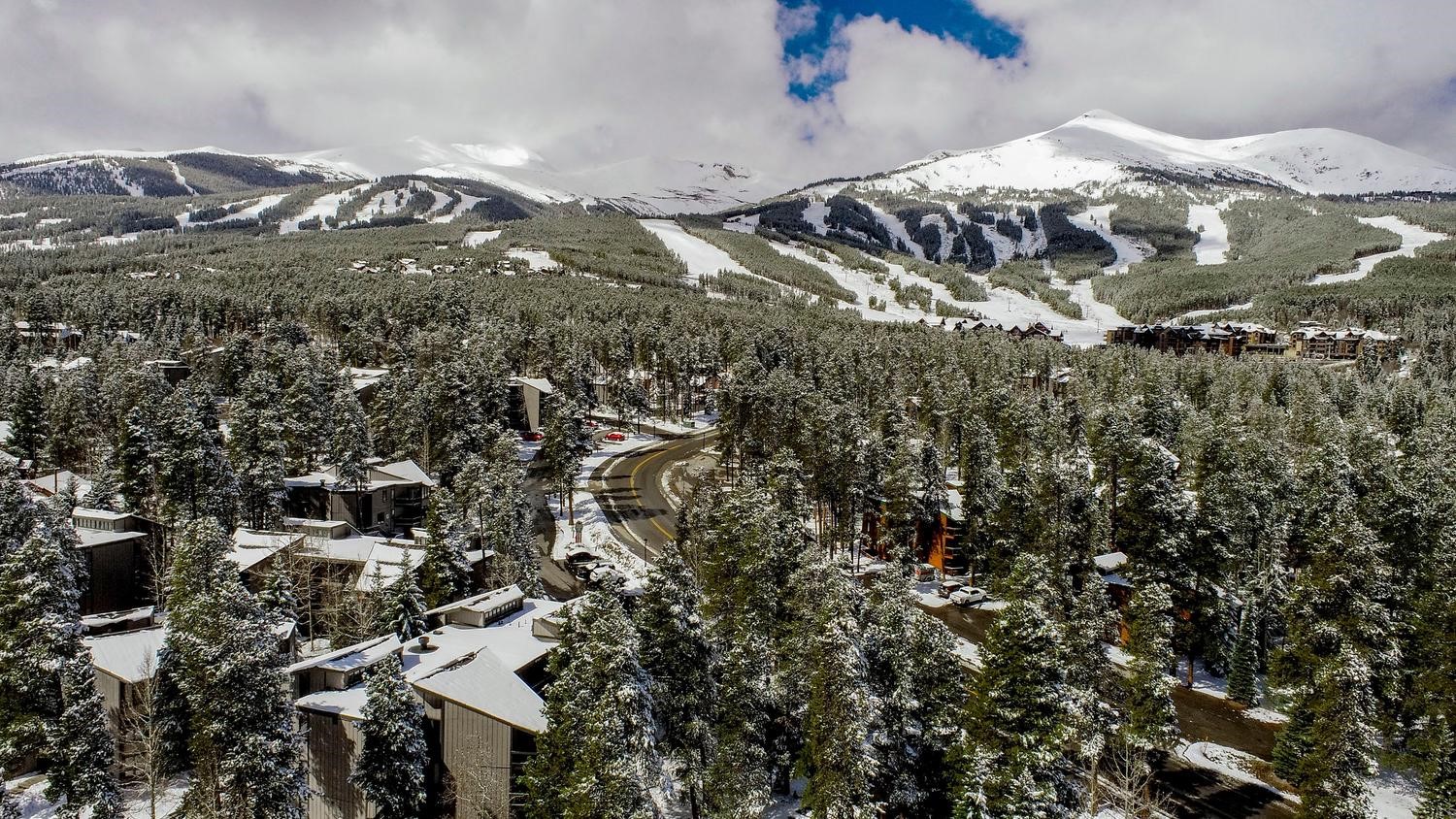 1075 Ski Hill ROAD 46