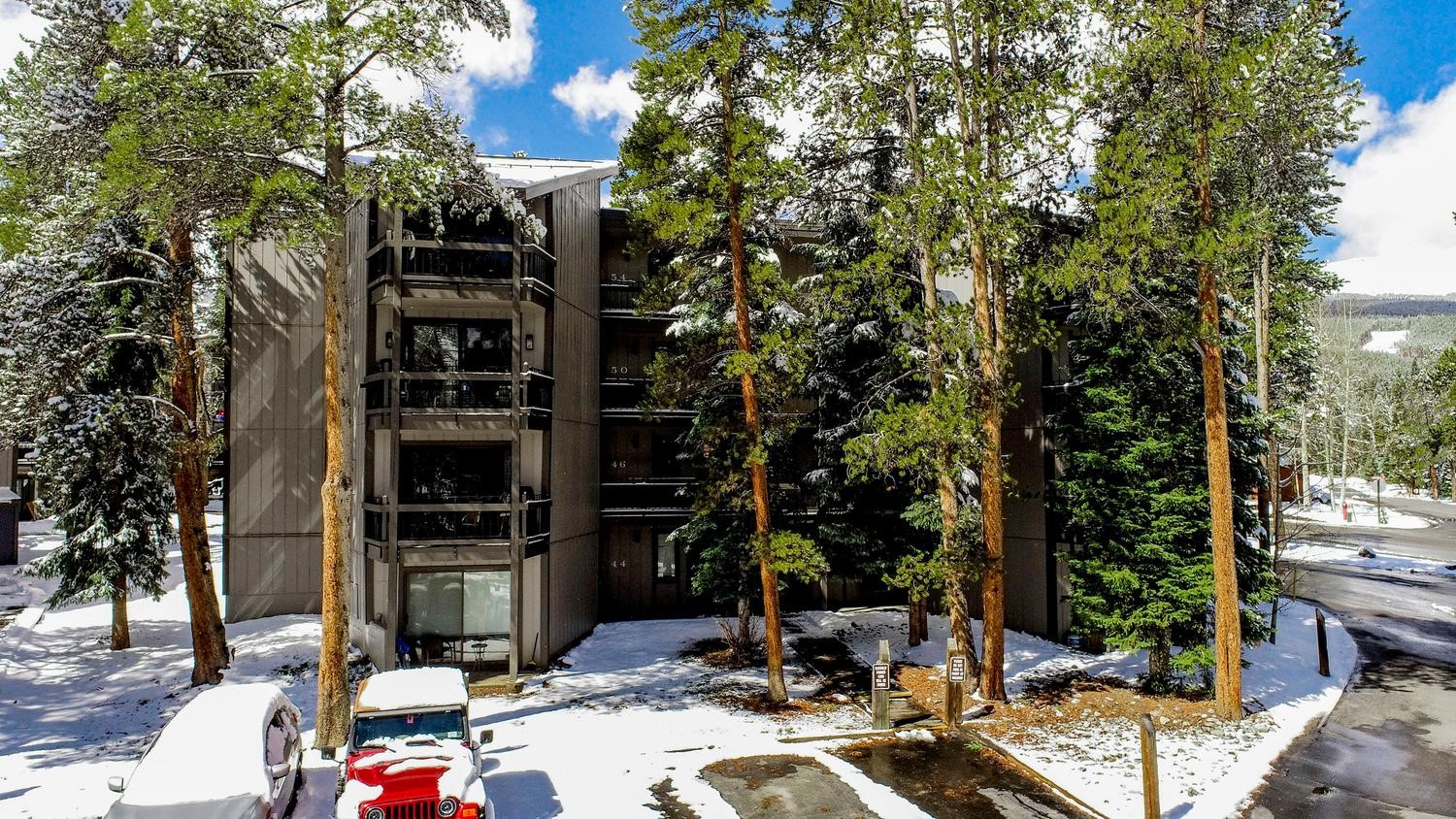 1075 Ski Hill ROAD 46