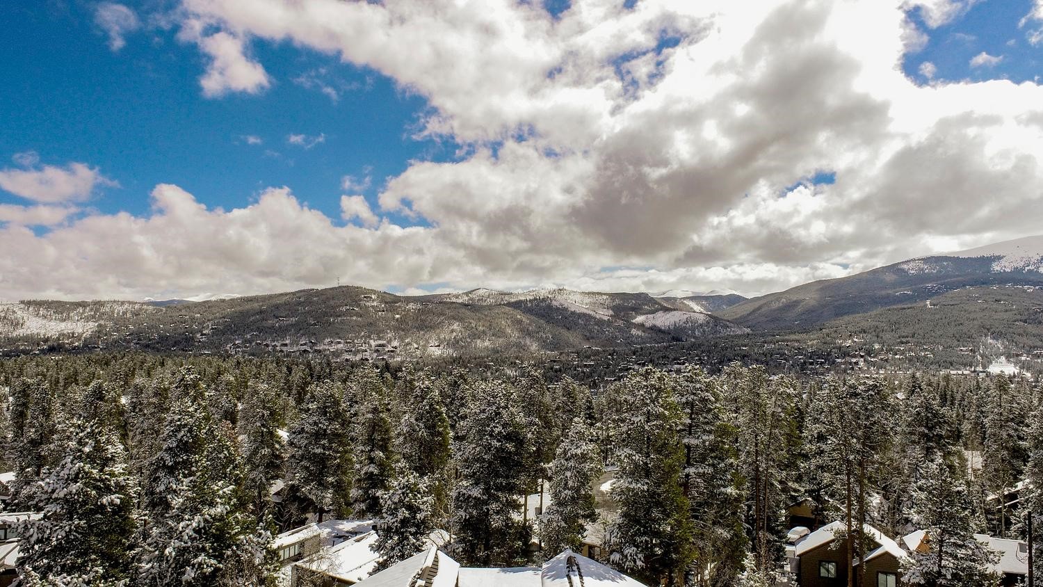 1075 Ski Hill ROAD 46