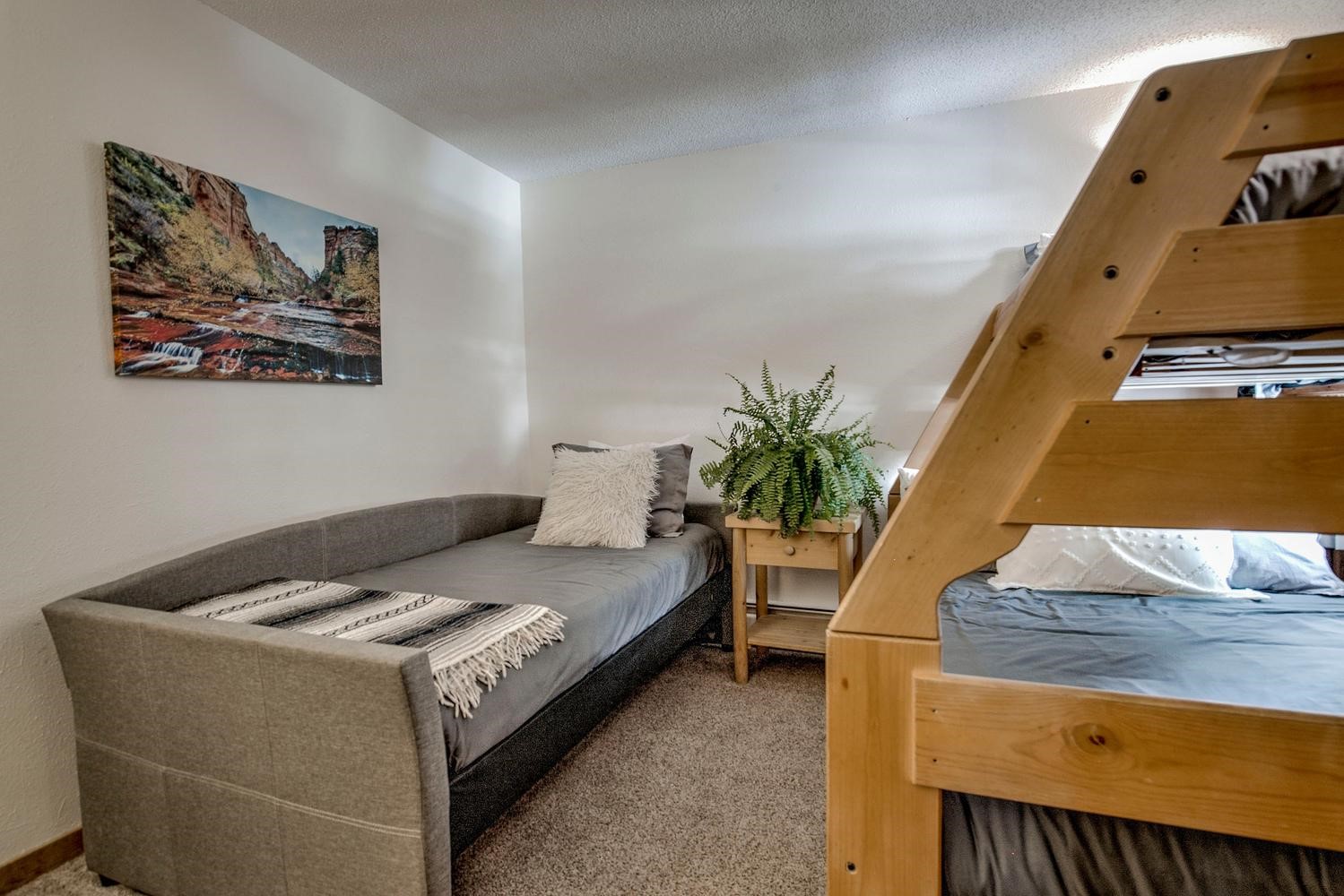 1075 Ski Hill ROAD 46